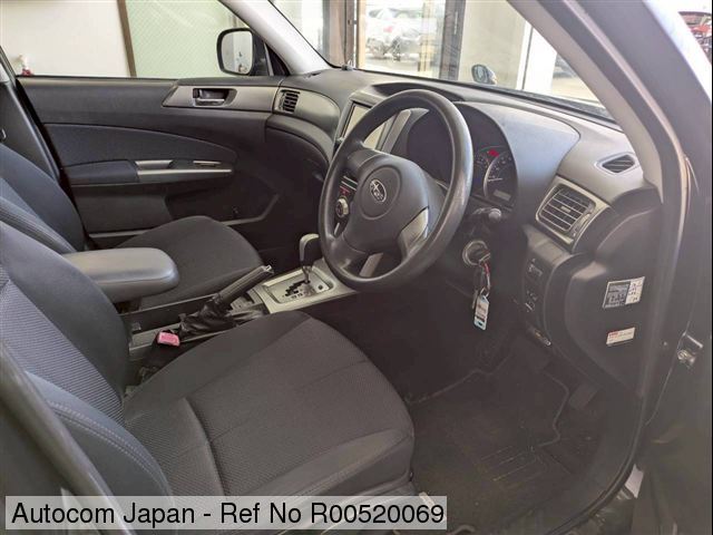 Ref No.R00520069 SUBARU FORESTER Image3